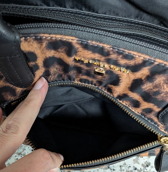 Michael Kors Kelsey Tote And Pebble Leather Card Case Wallet Leopard/Luggage Set - Picture 9 of 17